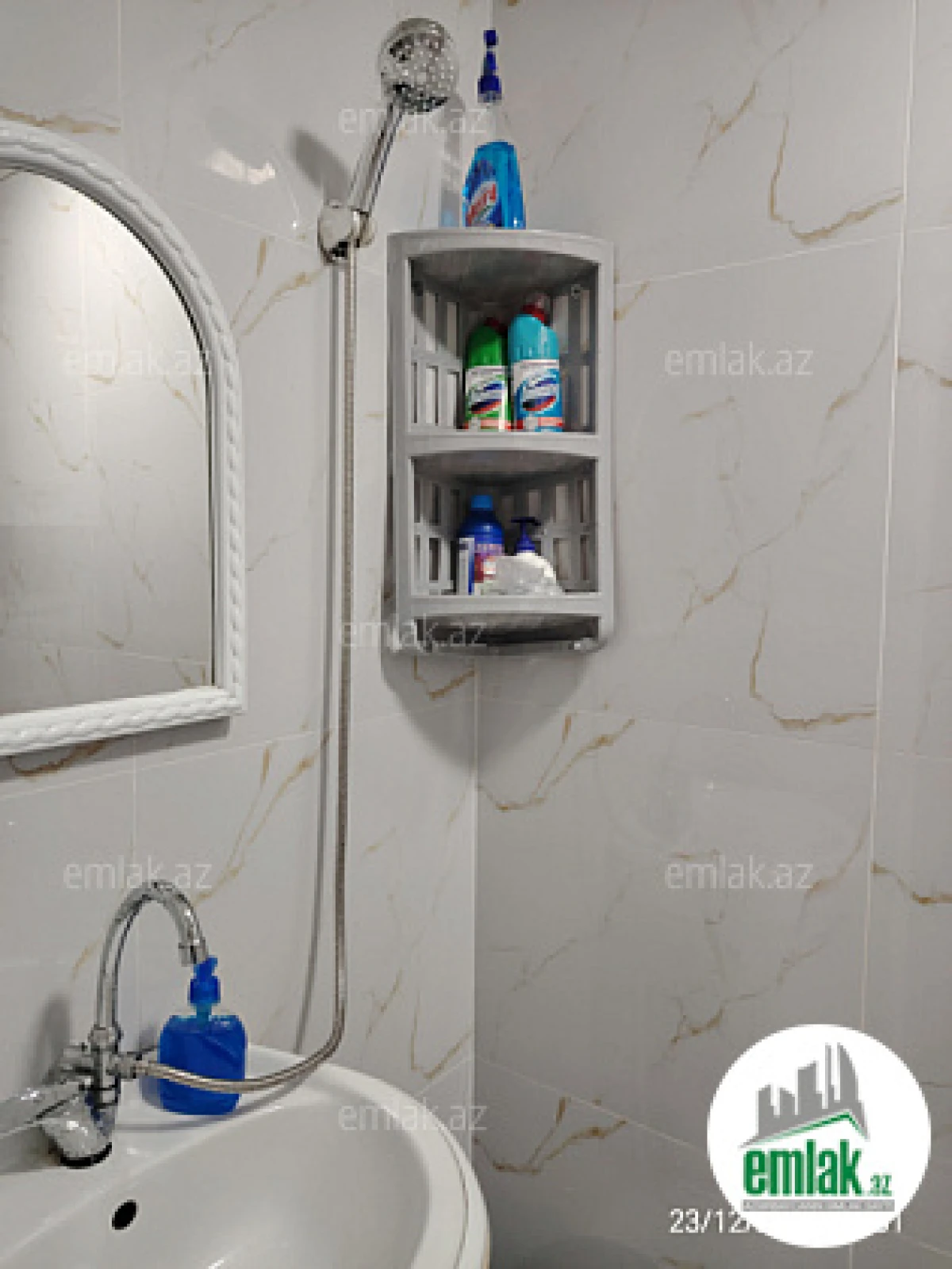Satılır 2 otaqlı köhnə tikili 40 m²