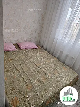 Satılır 2 otaqlı köhnə tikili 40 m²