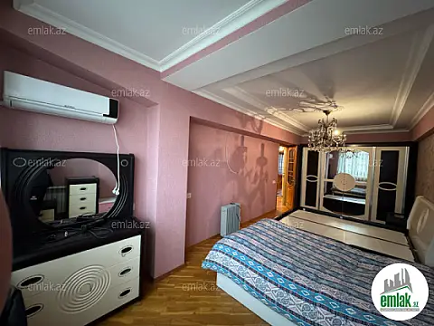 Satılır 3 otaqlı köhnə tikili 100 m²