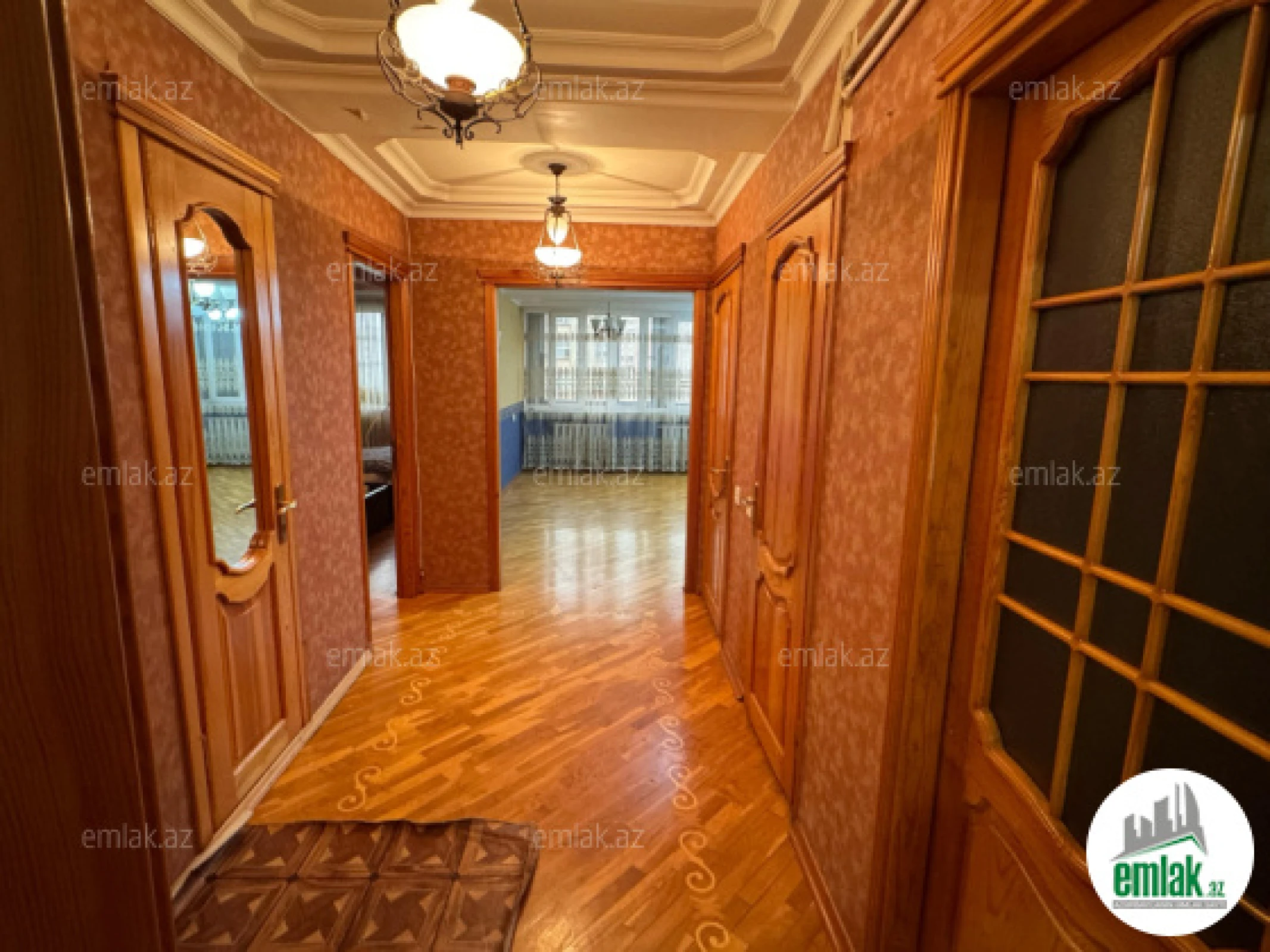 Satılır 3 otaqlı köhnə tikili 100 m²