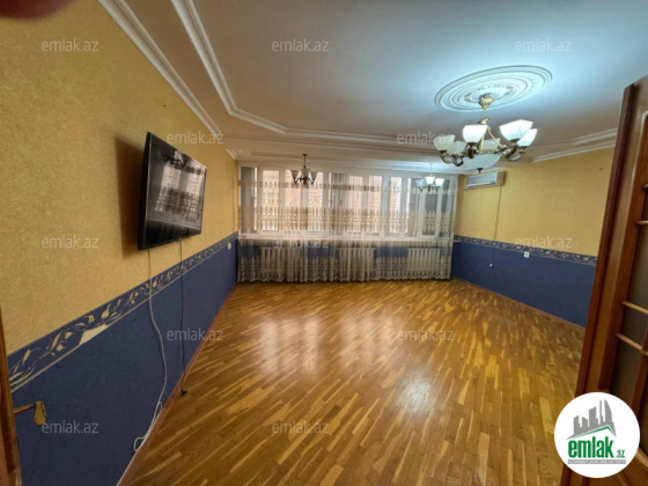 Satılır 3 otaqlı köhnə tikili 100 m²