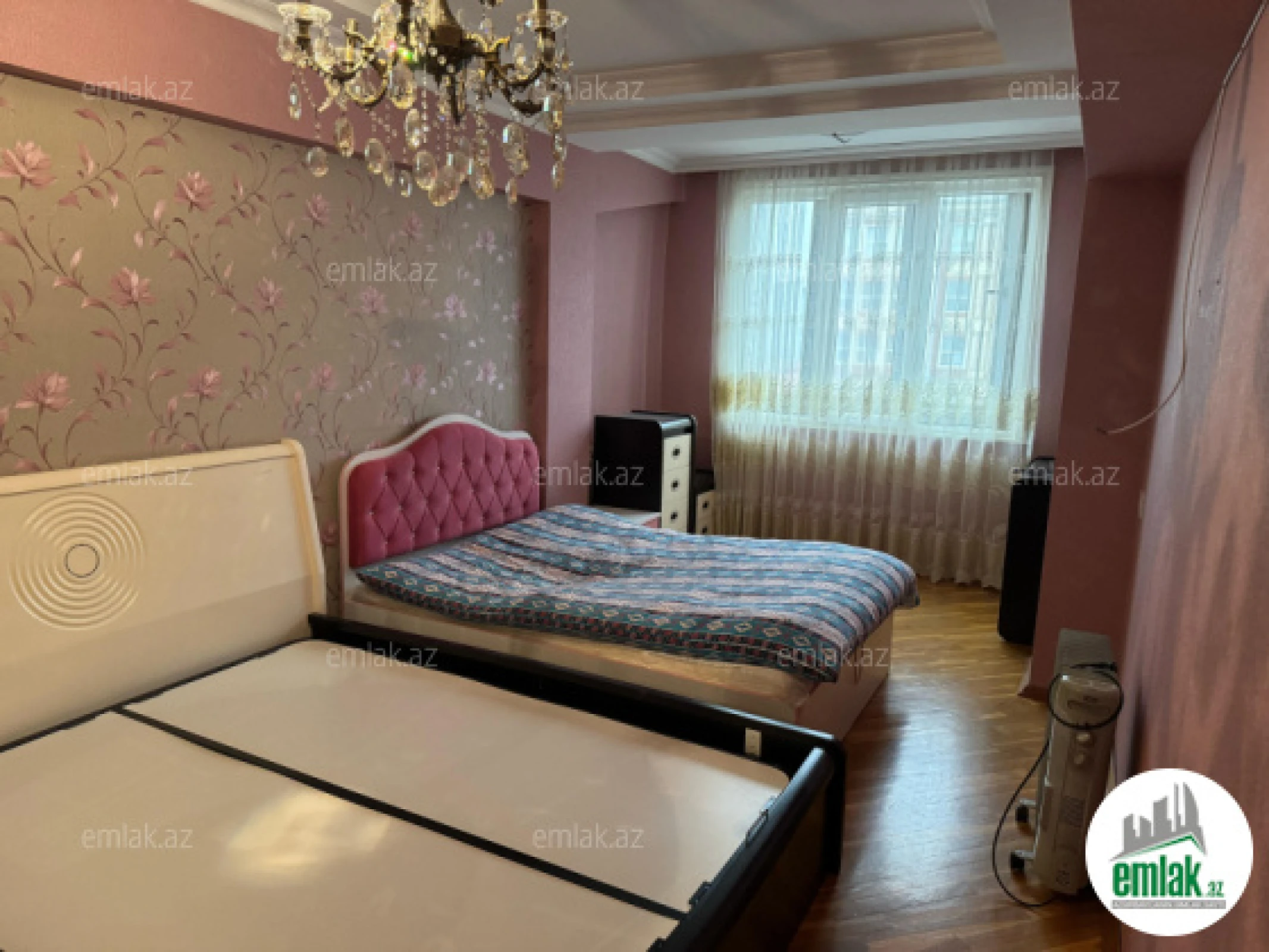 Satılır 3 otaqlı köhnə tikili 100 m²