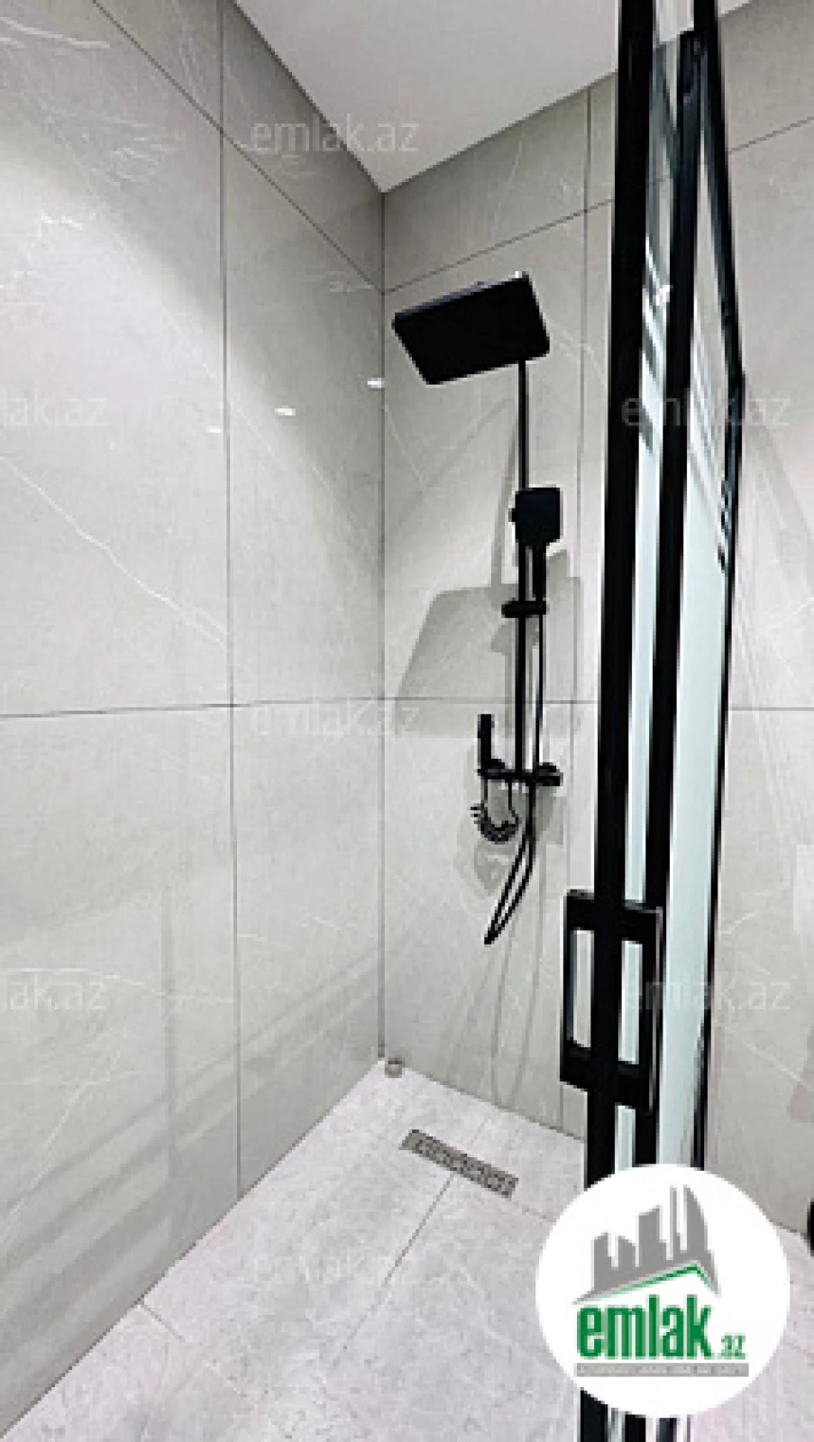 Satılır 3 otaqlı yeni tikili 85 m²