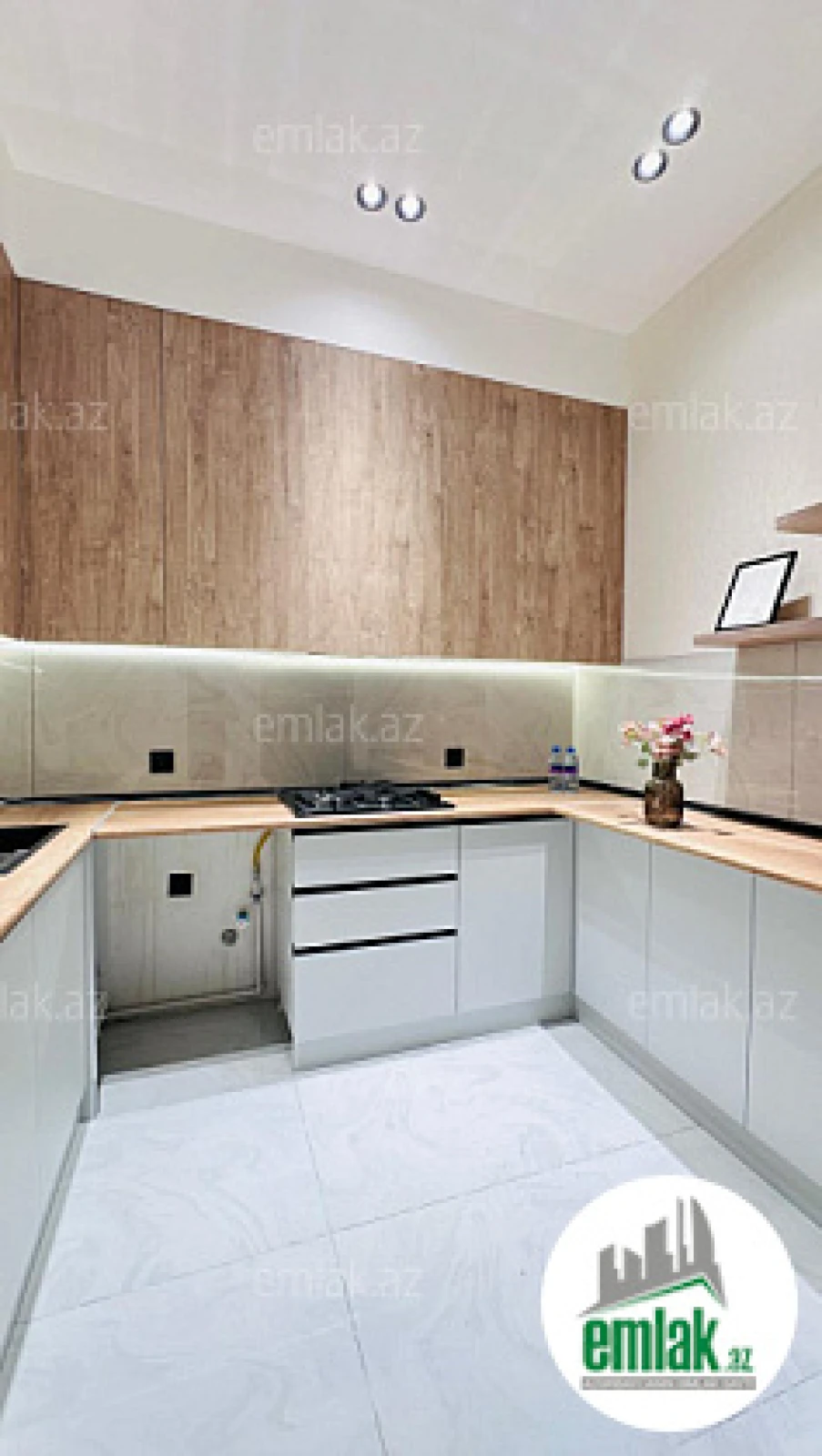 Satılır 3 otaqlı yeni tikili 85 m²