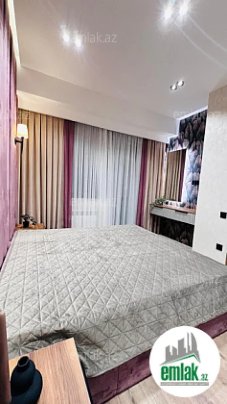 Satılır 3 otaqlı yeni tikili 85 m²