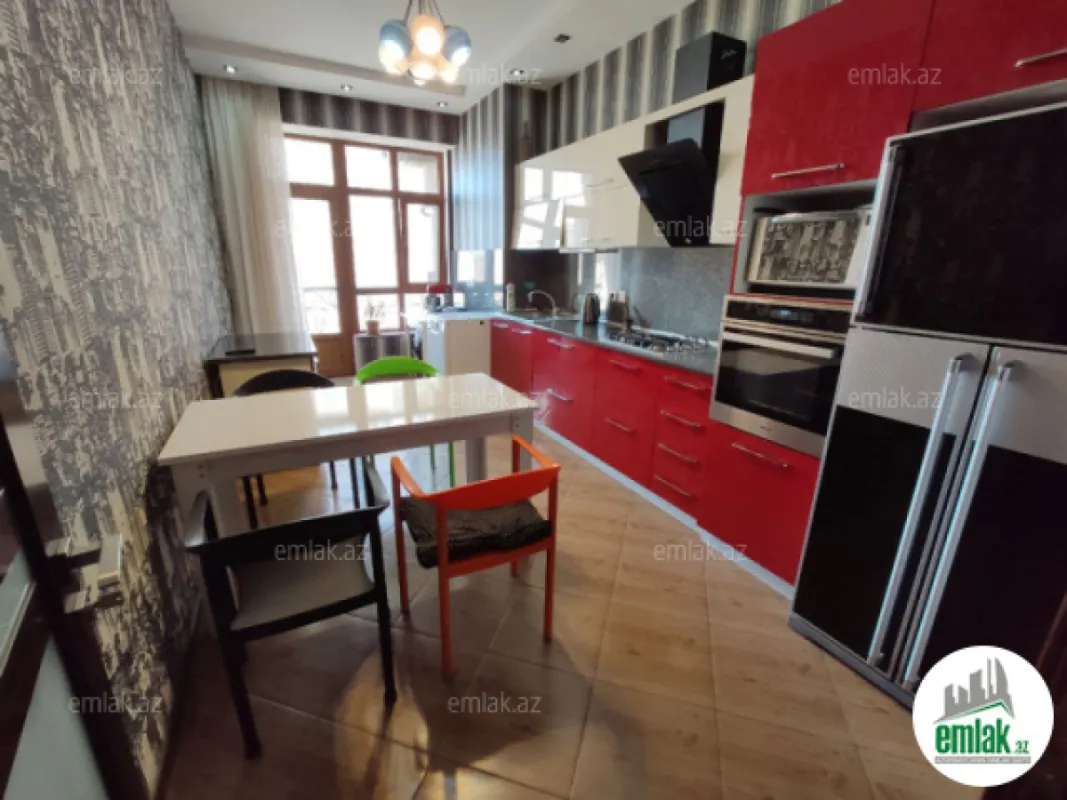 Satılır 3 otaqlı yeni tikili 137 m²