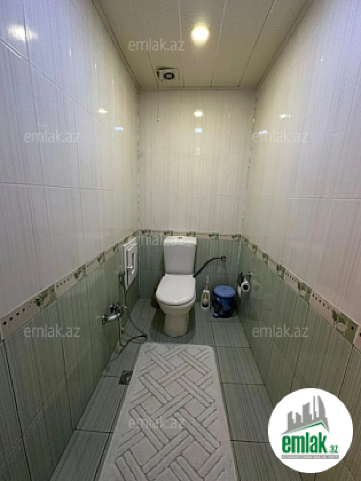 Satılır 8 otaqlı həyət evi 450 m²