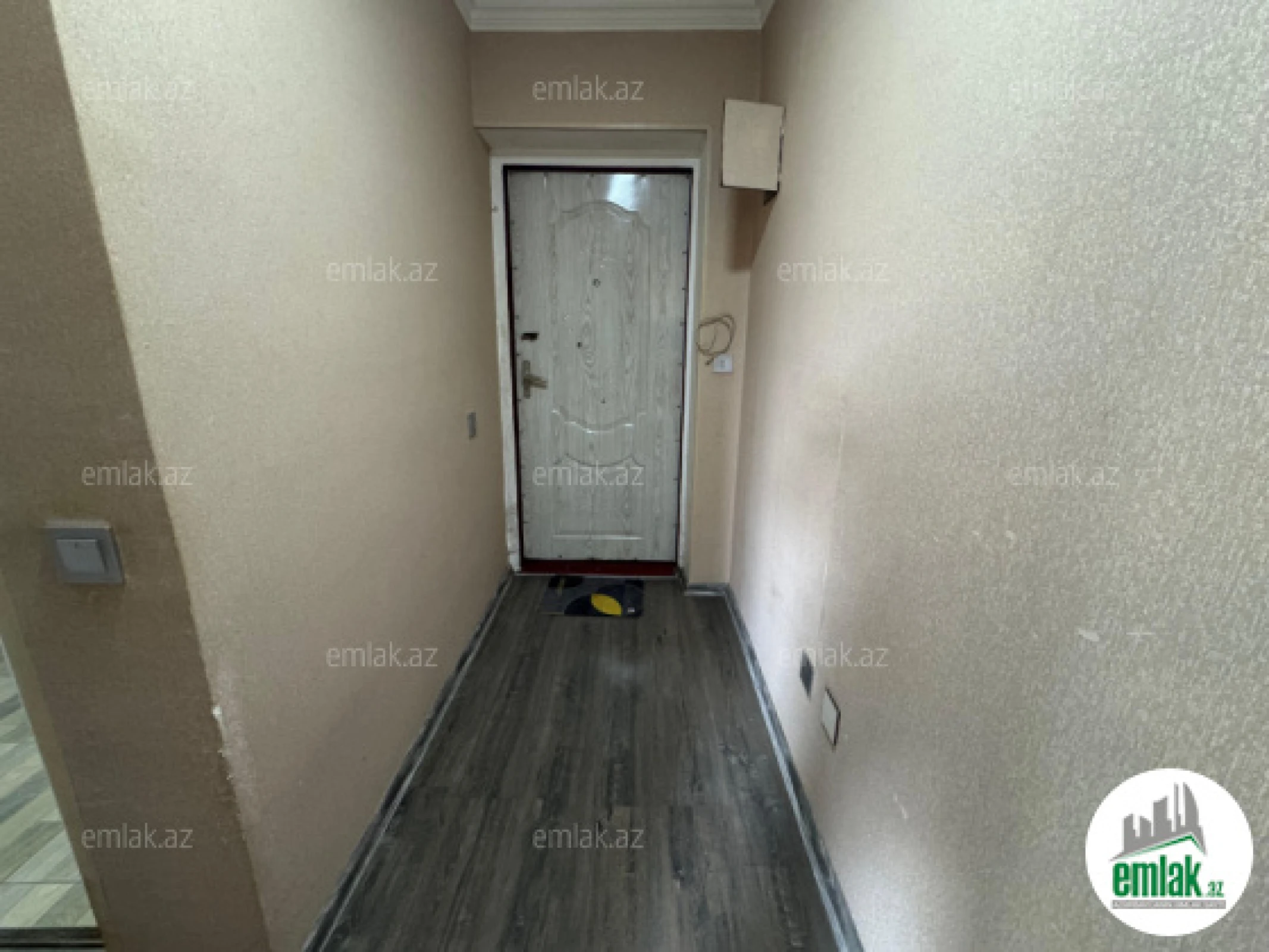 Satılır 8 otaqlı həyət evi 450 m²