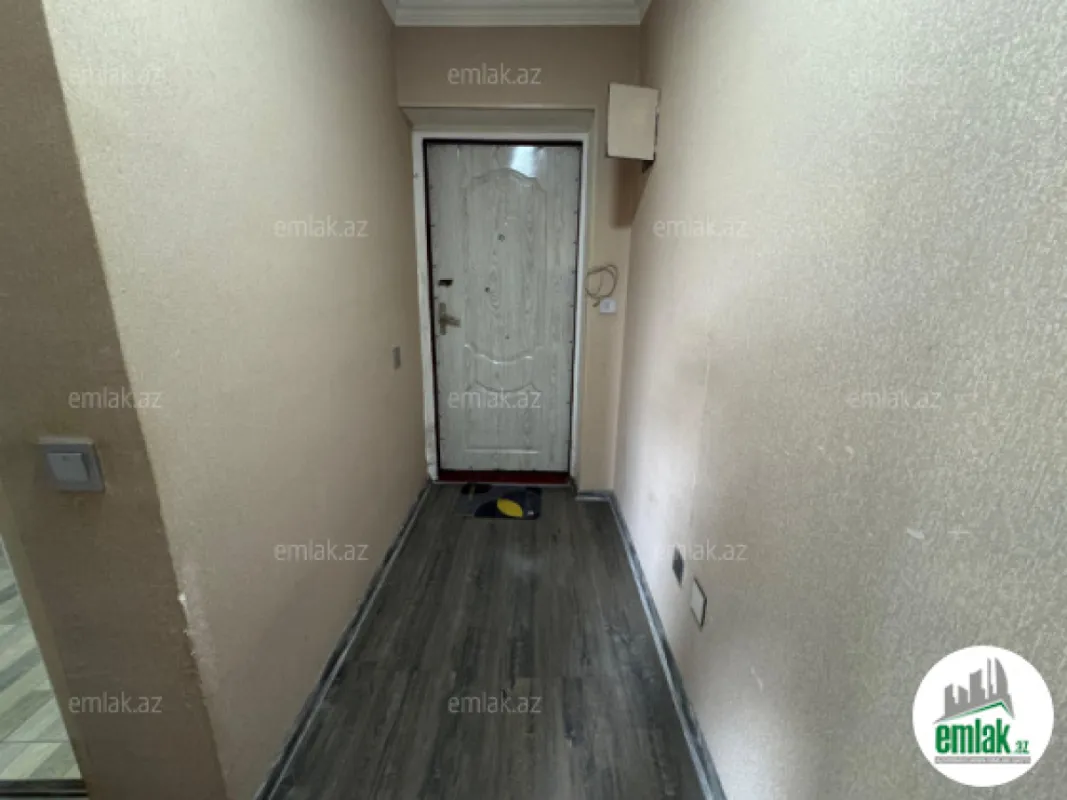 Satılır 8 otaqlı həyət evi 450 m²