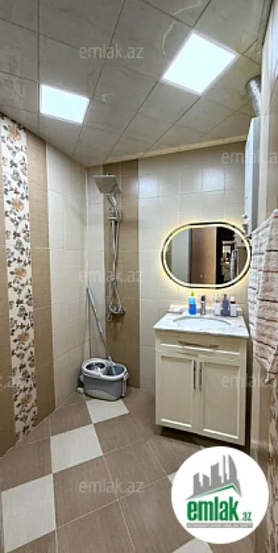 Satılır 3 otaqlı köhnə tikili 70 m²
