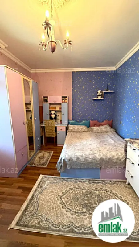 Satılır 3 otaqlı köhnə tikili 70 m²