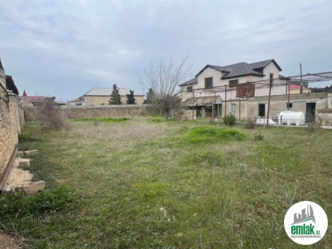 Satılır torpaq sahəsi 200 m²