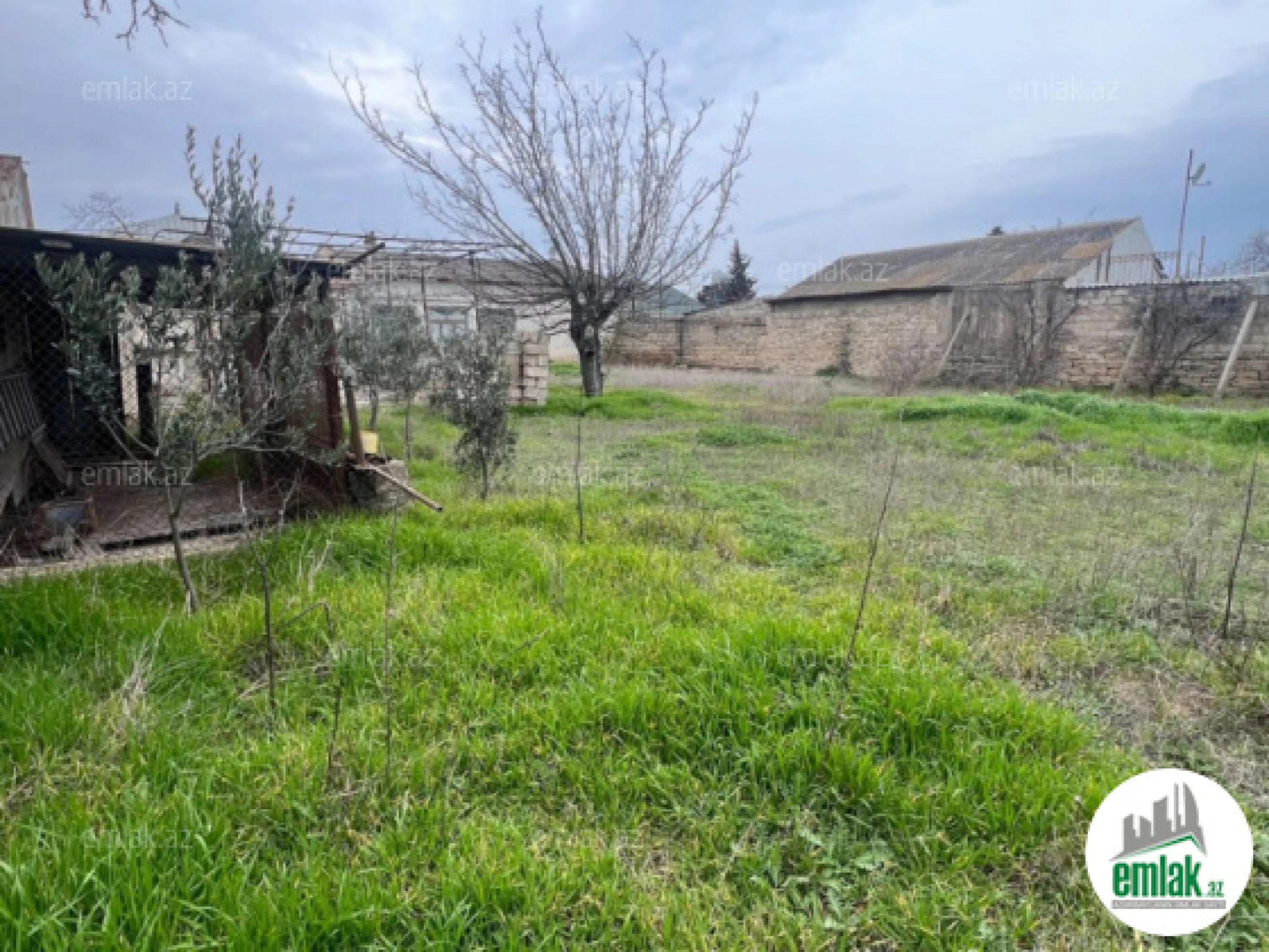 Satılır torpaq sahəsi 200 m²