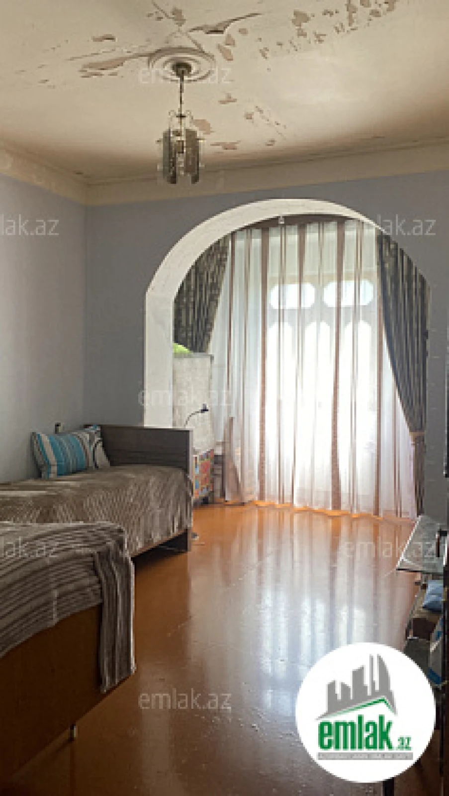 Satılır 3 otaqlı köhnə tikili 72 m²