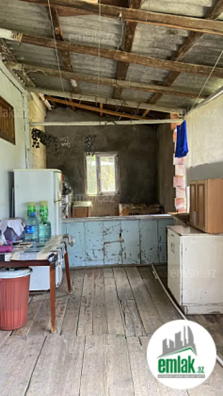 Satılır 3 otaqlı köhnə tikili 72 m²