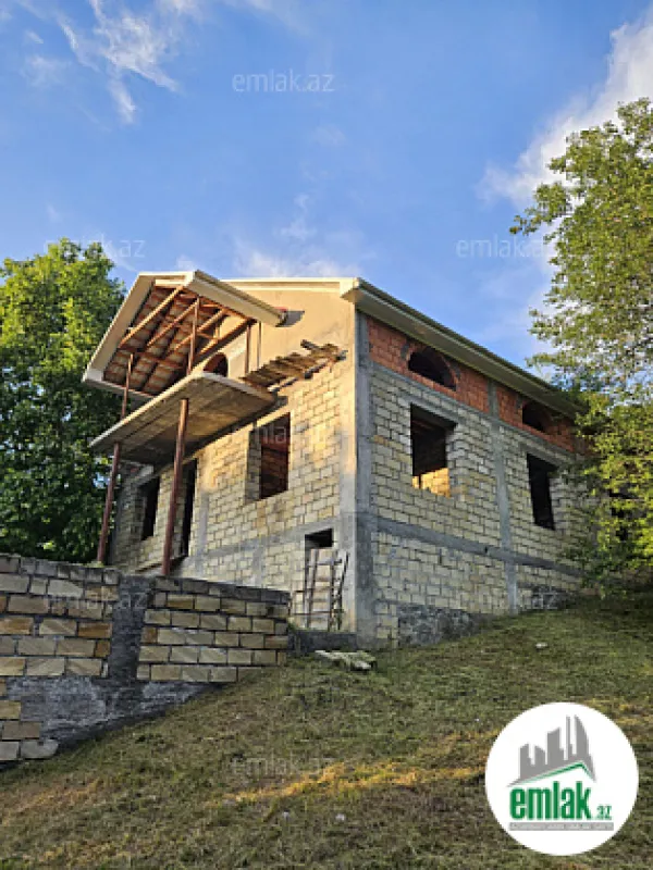 Satılır 6 otaqlı yeni tikili 300 m²