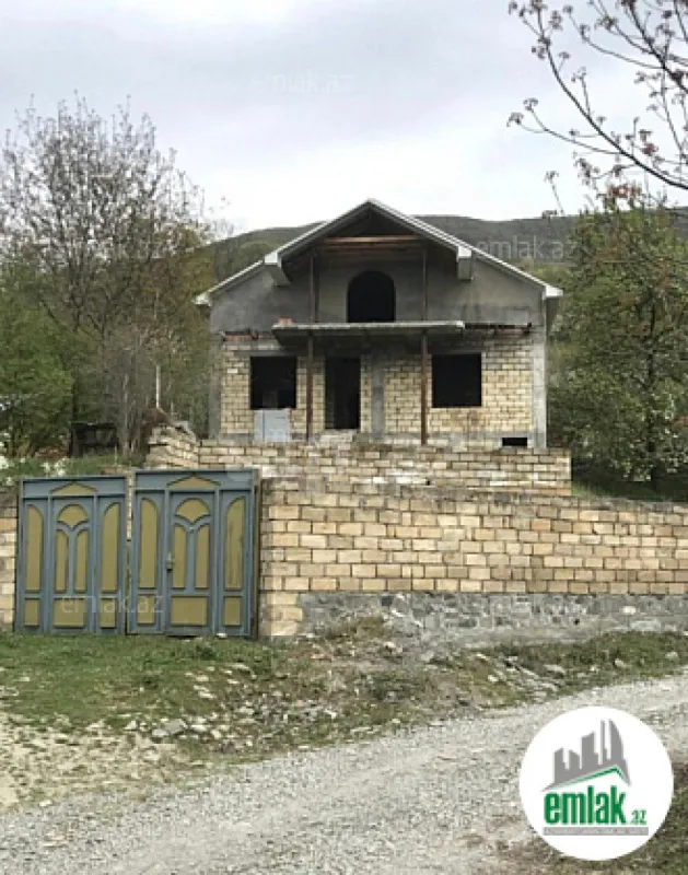 Satılır 6 otaqlı yeni tikili 300 m²