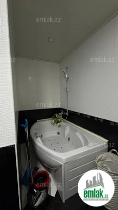 Satılır 4 otaqlı yeni tikili 170 m²