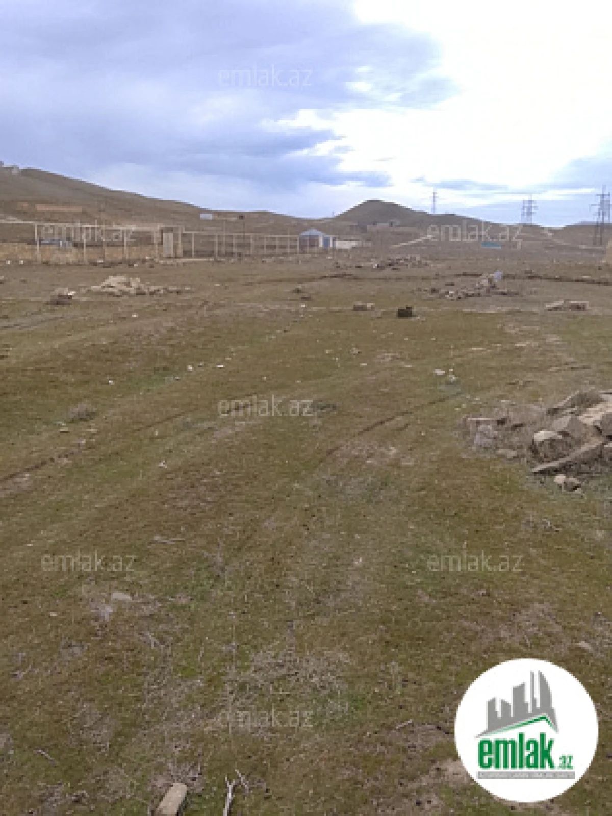 Satılır torpaq sahəsi 40 m²