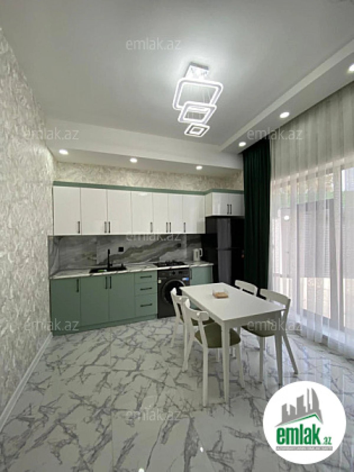 Satılır 4 otaqlı həyət evi 150 m²