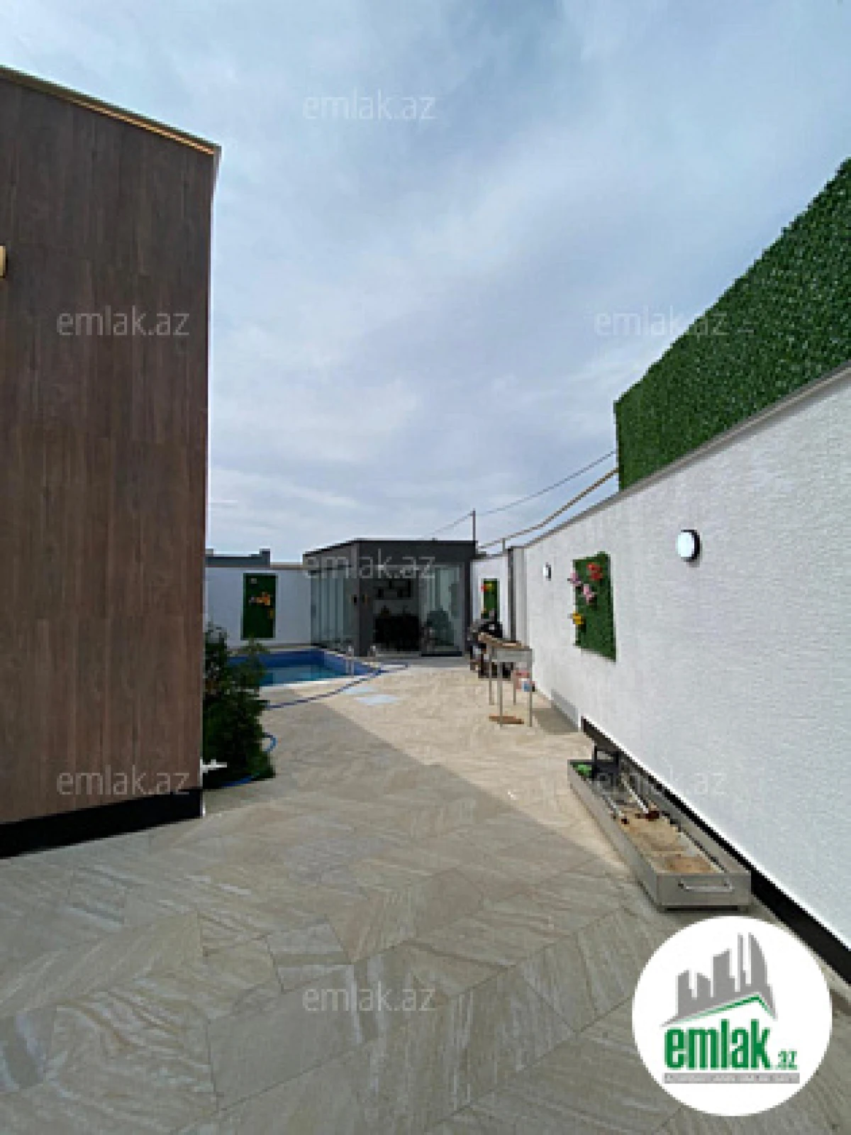 Satılır 4 otaqlı həyət evi 150 m²
