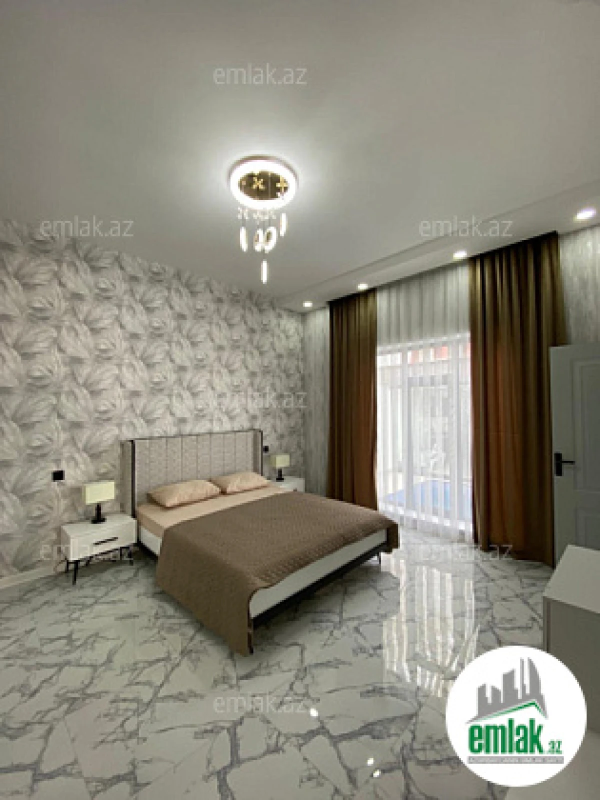 Satılır 4 otaqlı həyət evi 150 m²