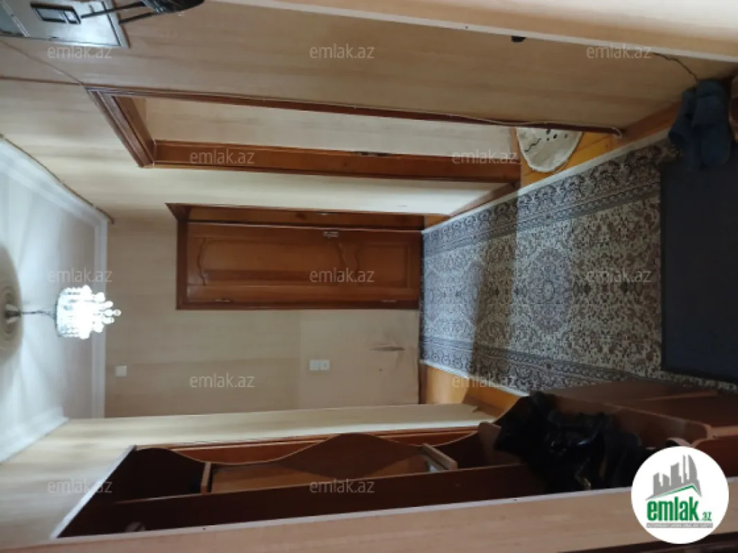 Satılır 3 otaqlı köhnə tikili 68 m²