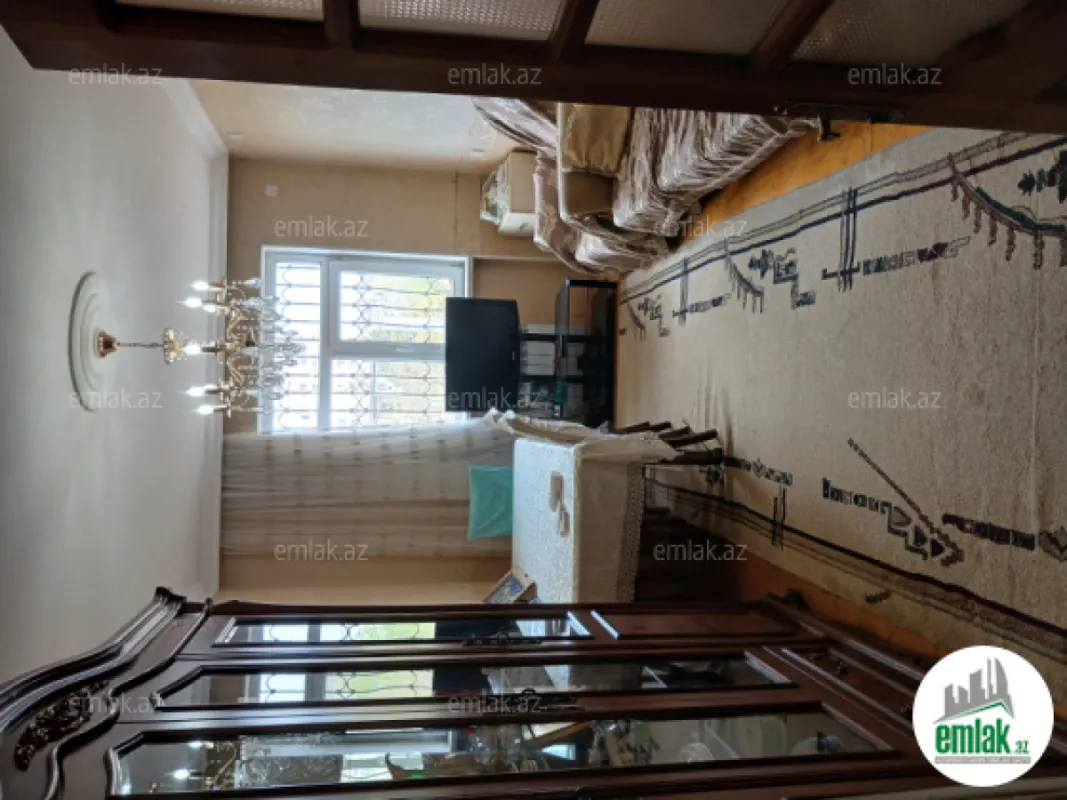 Satılır 3 otaqlı köhnə tikili 68 m²