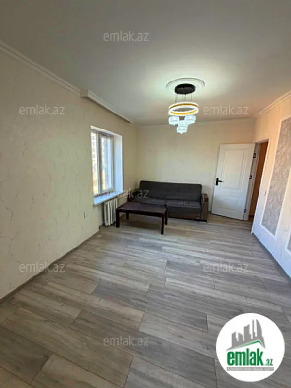 Satılır 2 otaqlı köhnə tikili 40 m²