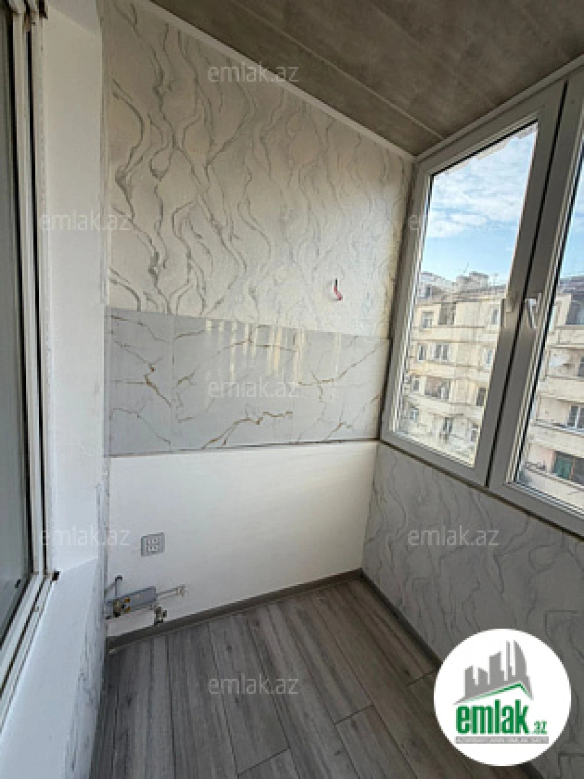 Satılır 2 otaqlı köhnə tikili 40 m²