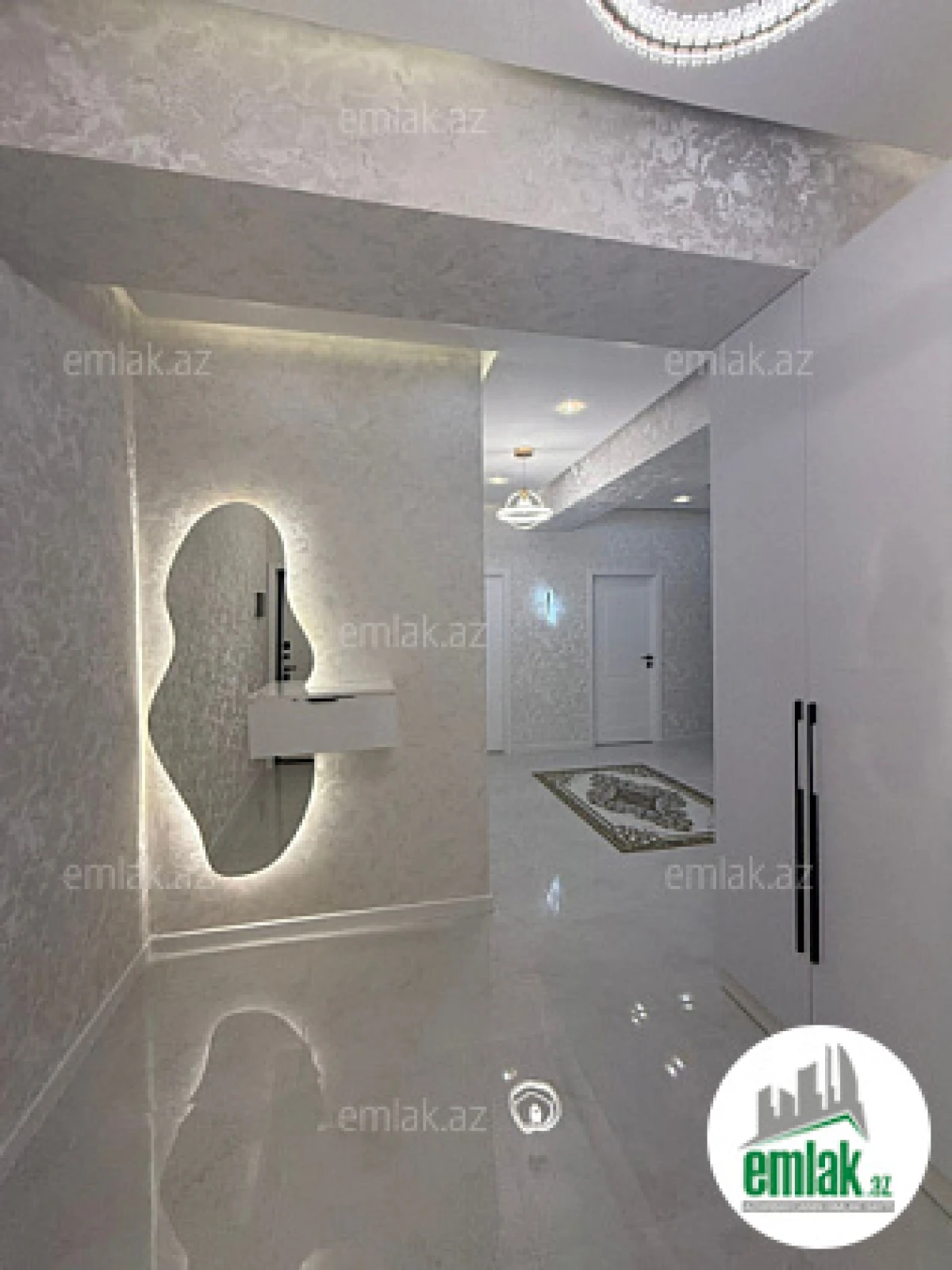 Satılır 3 otaqlı yeni tikili 126 m²
