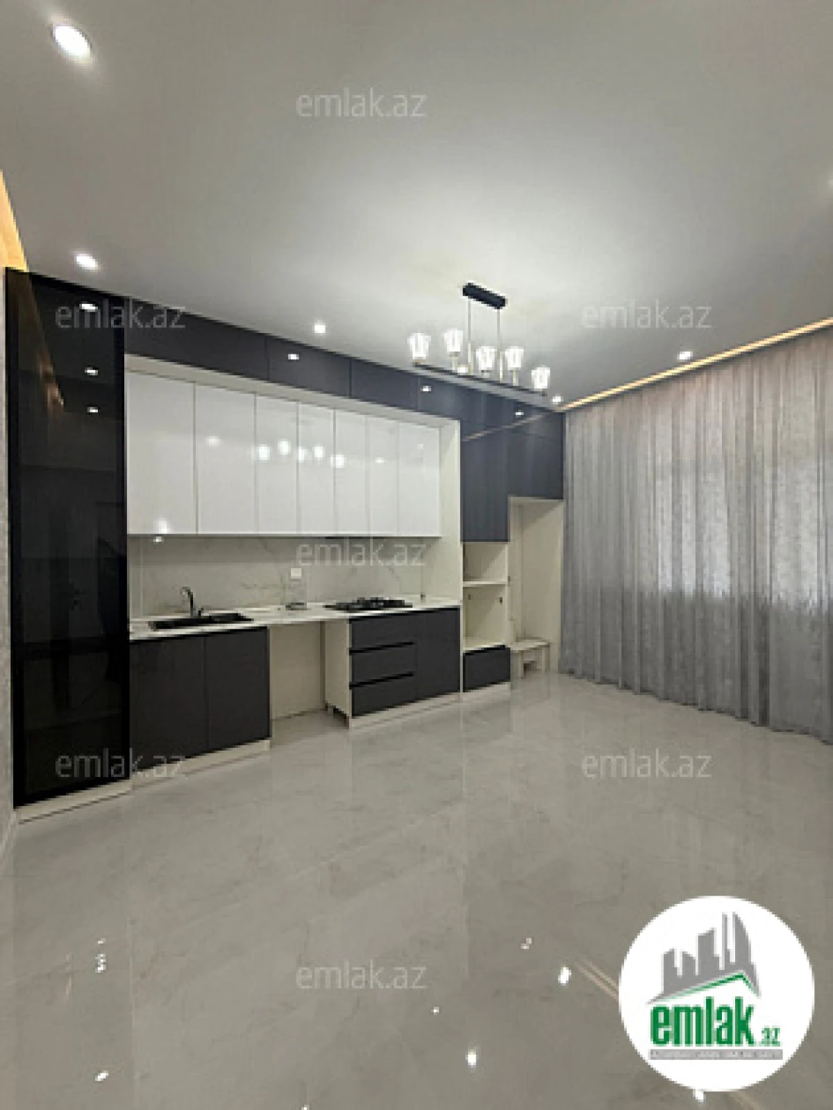 Satılır 3 otaqlı yeni tikili 126 m²