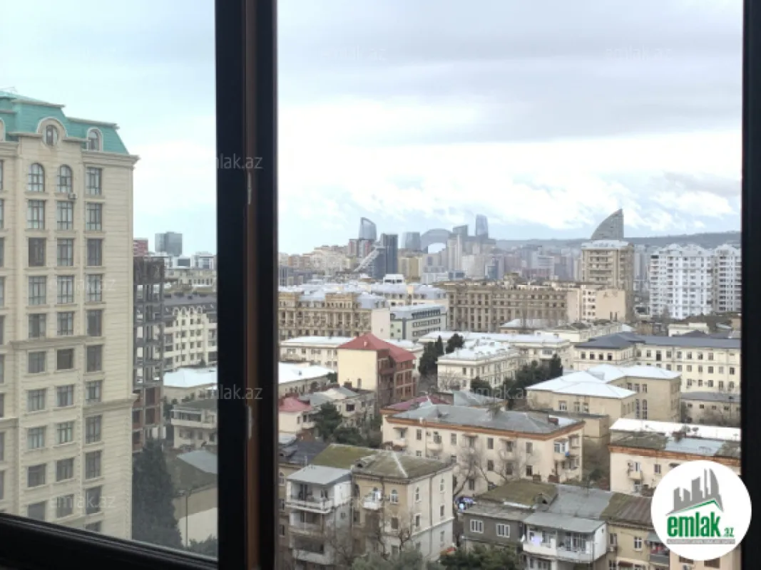 Satılır 4 otaqlı yeni tikili 117 m²