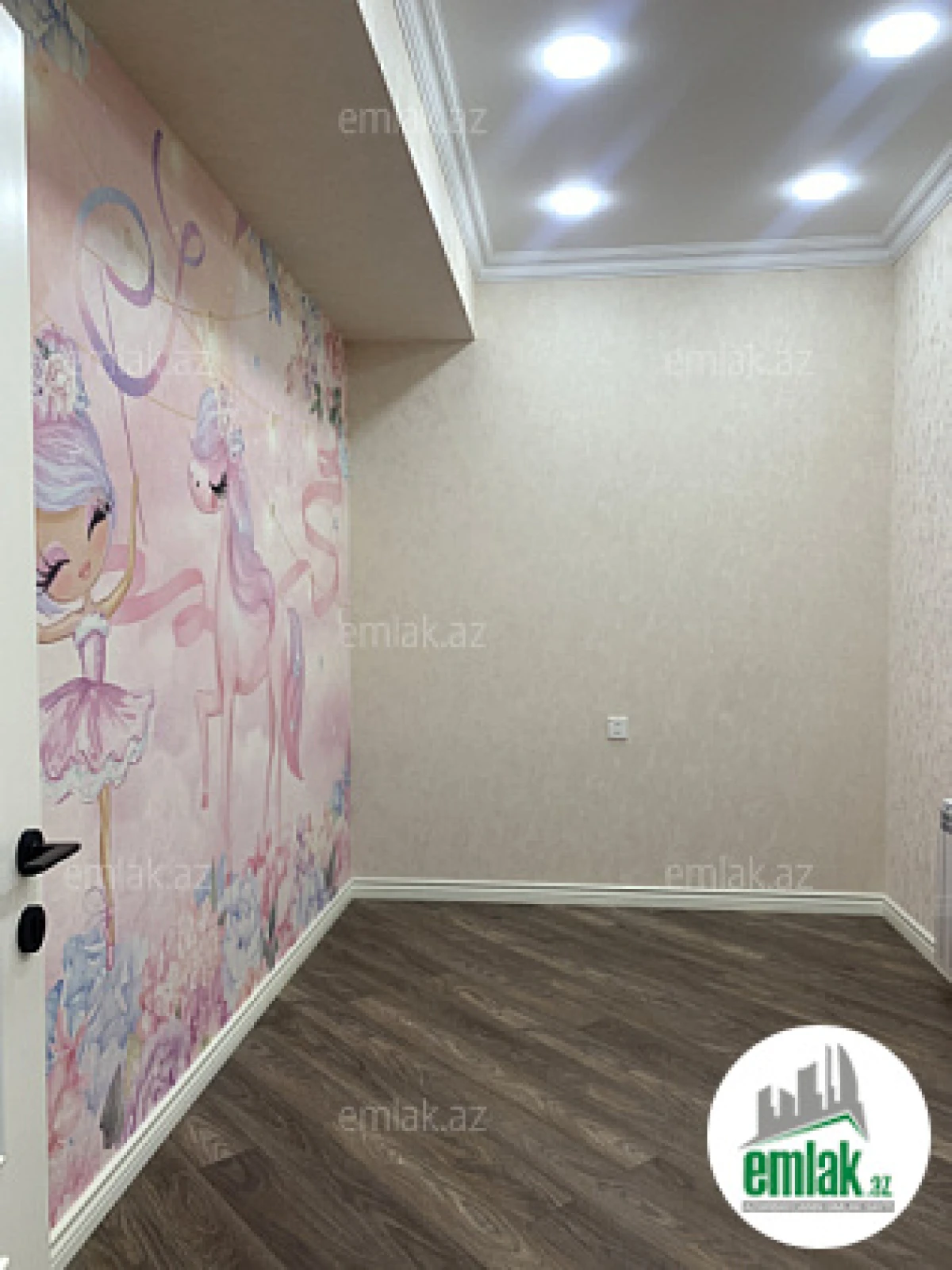 Satılır 4 otaqlı yeni tikili 117 m²