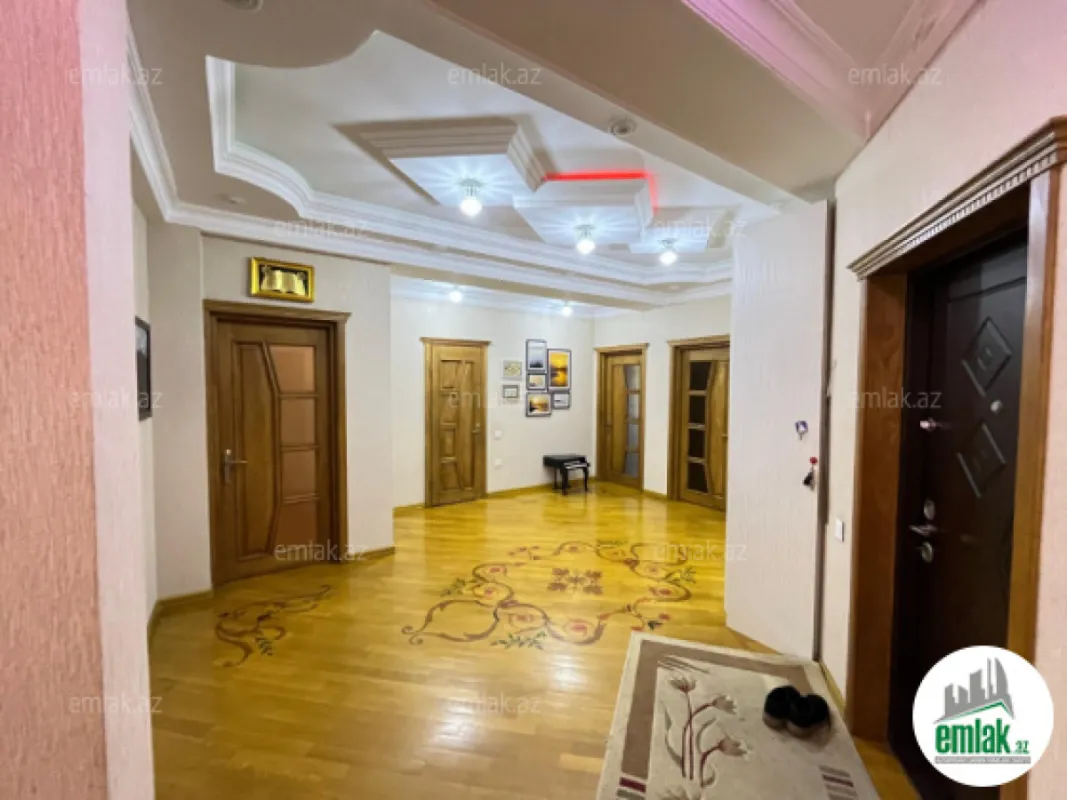 Satılır 4 otaqlı yeni tikili 165 m²