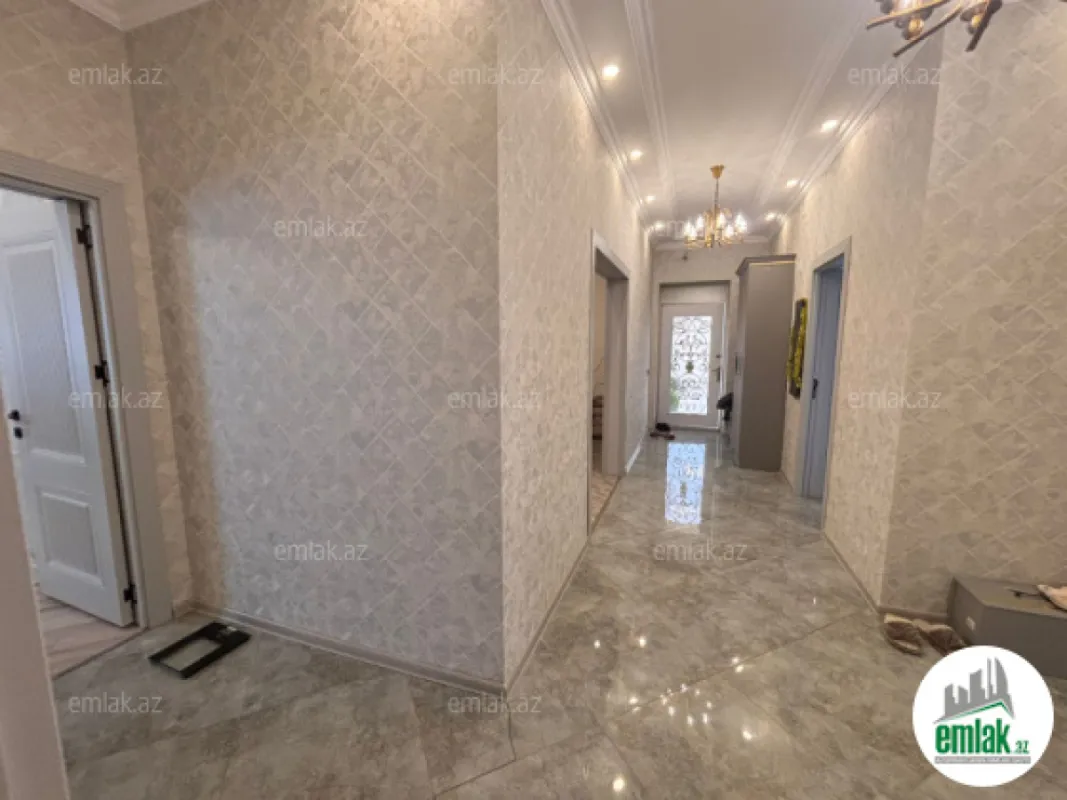 Satılır 4 otaqlı mənzil 150 m²