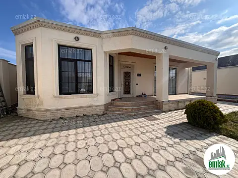 Satılır 4 otaqlı mənzil 150 m²