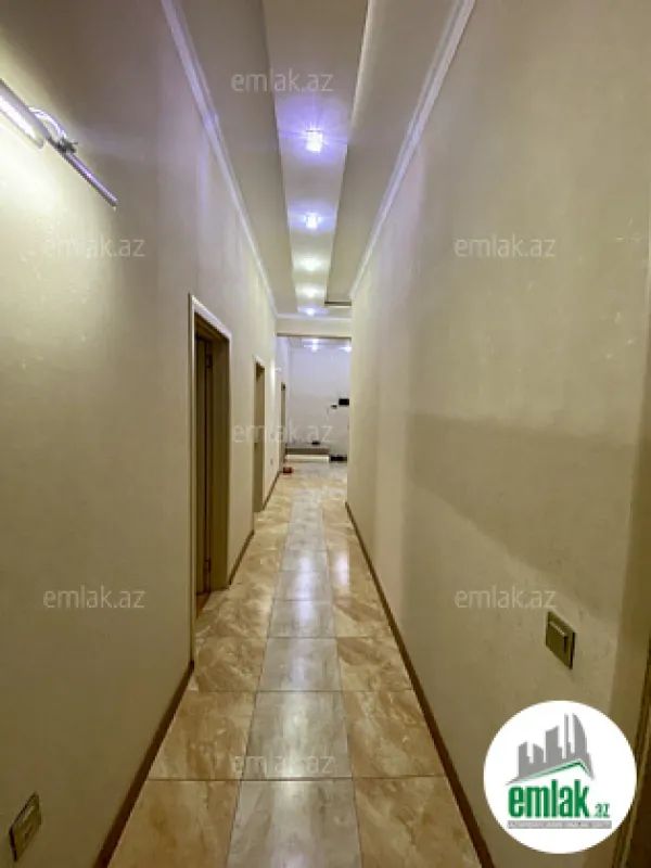 Satılır 3 otaqlı ofis 160 m²