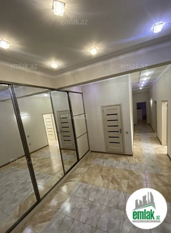 Satılır 3 otaqlı ofis 160 m²