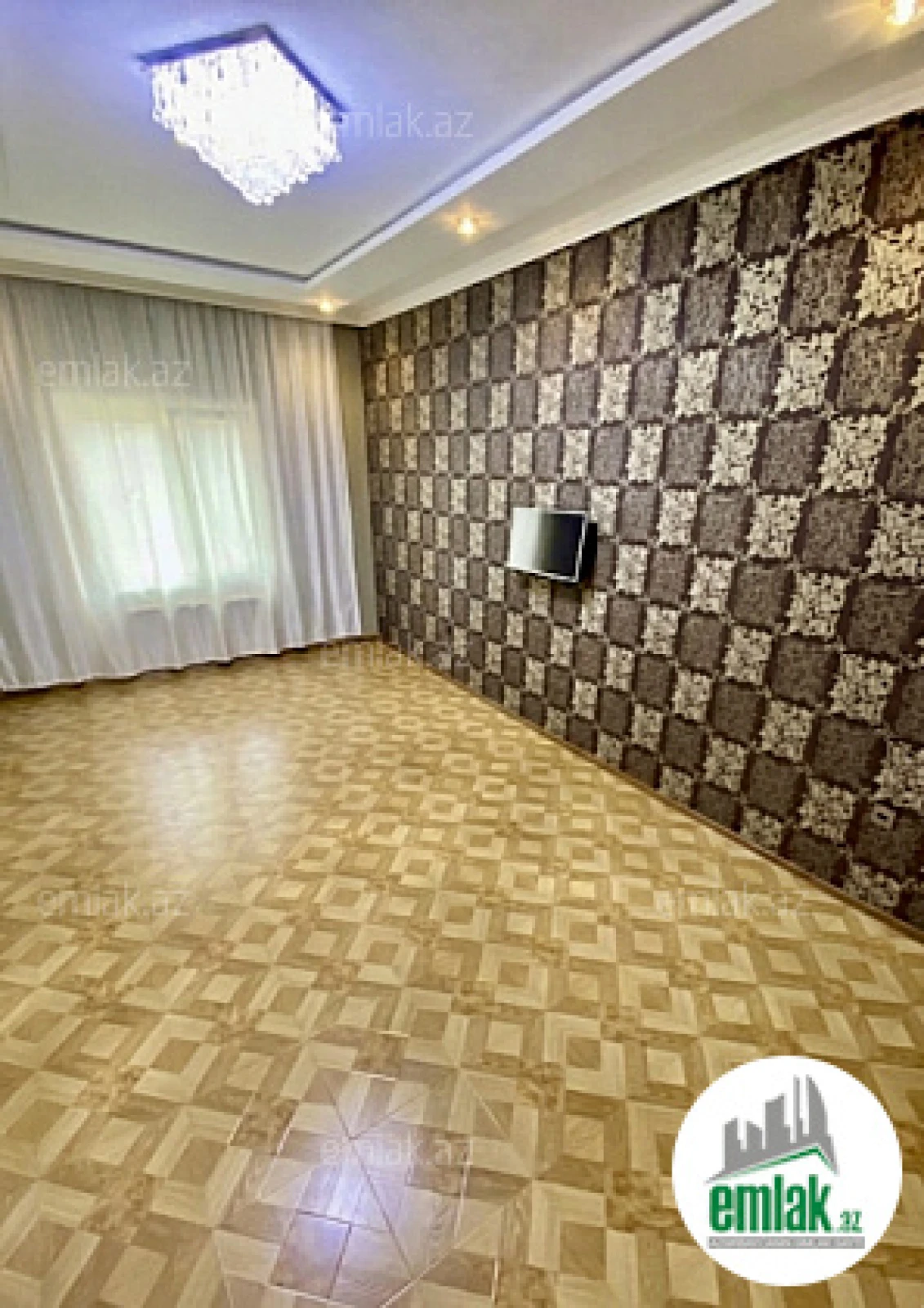 Satılır 3 otaqlı ofis 160 m²