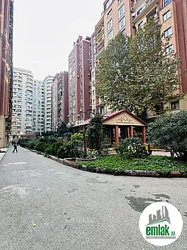 Satılır 3 otaqlı ofis 160 m²