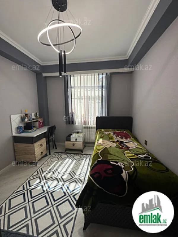 Satılır 3 otaqlı yeni tikili 83 m²