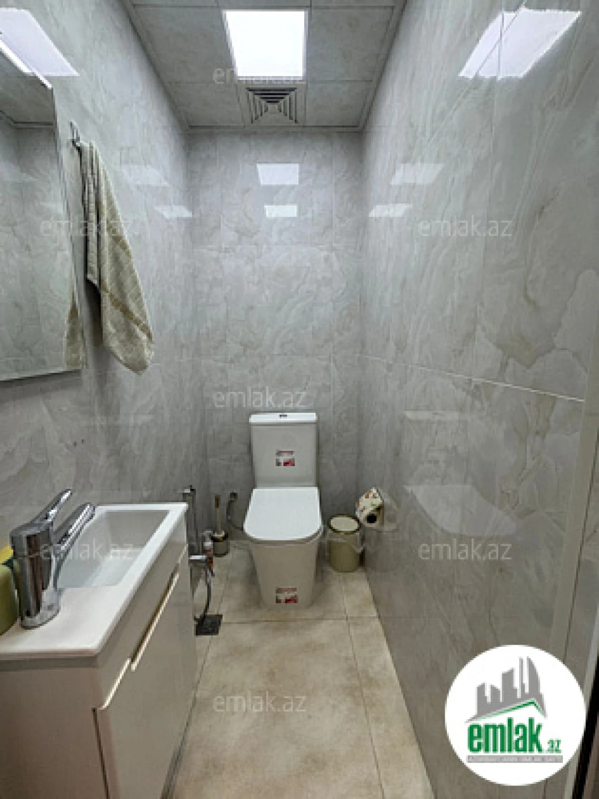 Satılır 3 otaqlı yeni tikili 83 m²