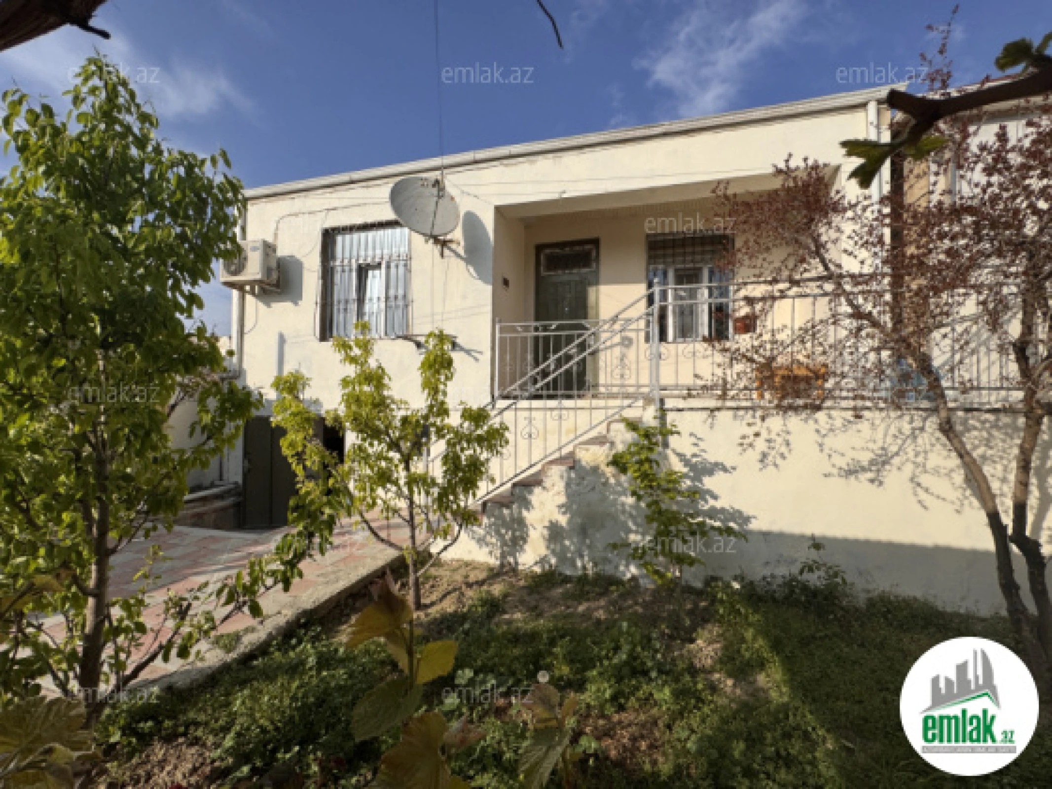 Satılır 3 otaqlı həyət evi 130 m²