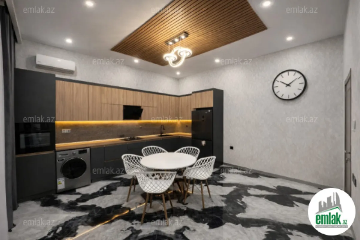 Satılır 5 otaqlı mənzil 200 m²