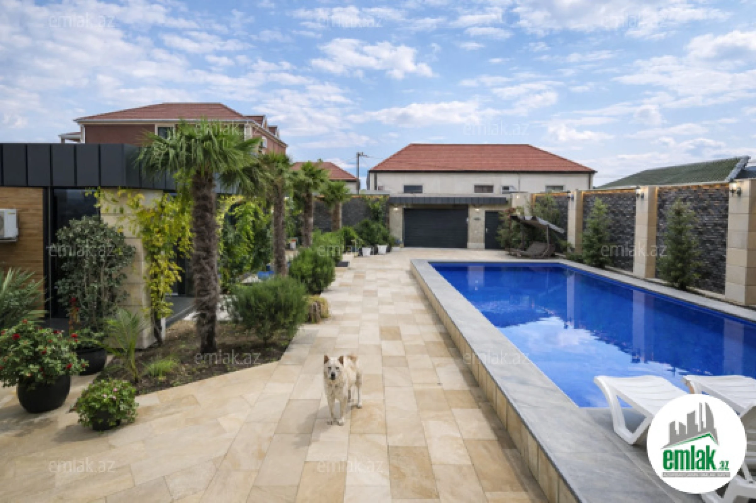 Satılır 5 otaqlı mənzil 200 m²