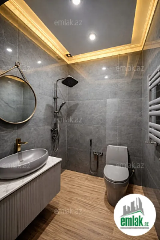 Satılır 5 otaqlı mənzil 200 m²