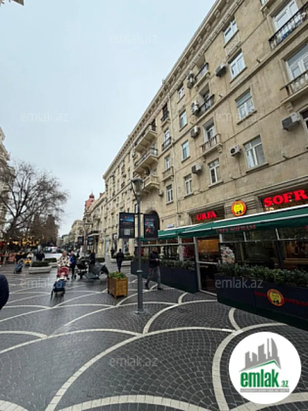 Satılır 2 otaqlı köhnə tikili 45 m²