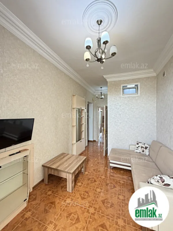 Satılır 2 otaqlı köhnə tikili 45 m²