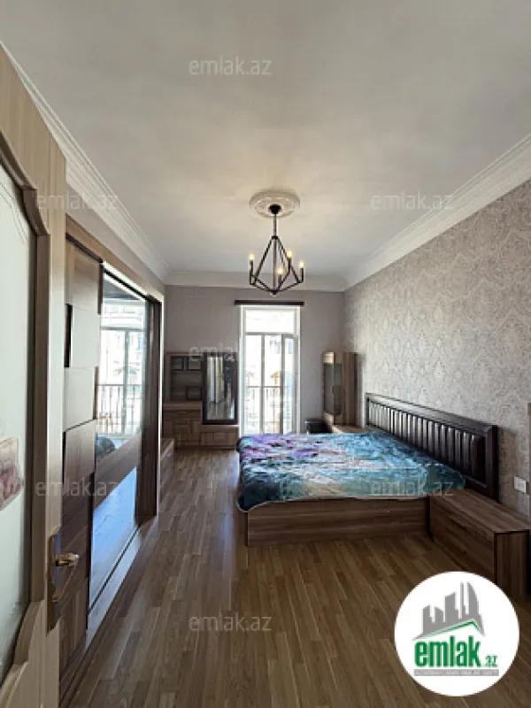 Satılır 2 otaqlı köhnə tikili 45 m²